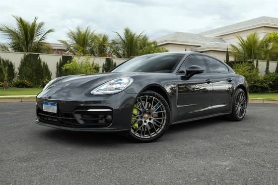PORSCHE PANAMERA 2.9 V6 E-HYBRID 4 PLATINUM EDITION PDK